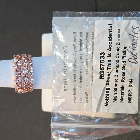 Bomb Party Delicates Rings - Picture 4 of 4